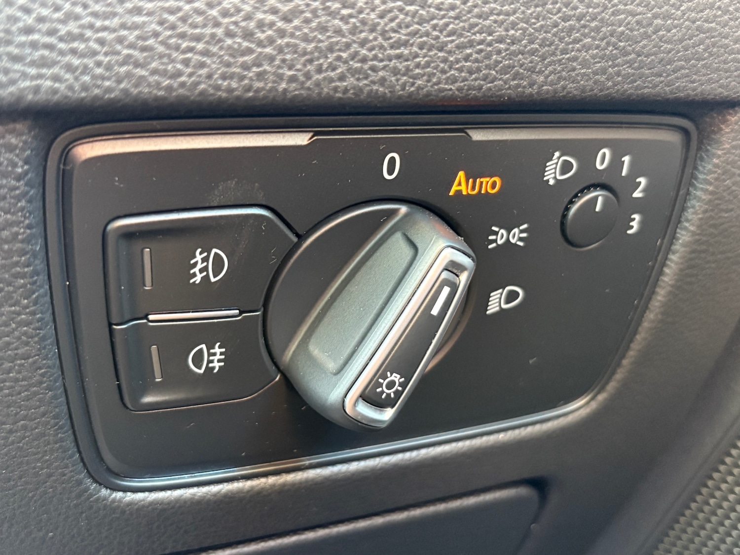 Used Volkswagen Passat 2017 for sale - 76088472: Photo 21