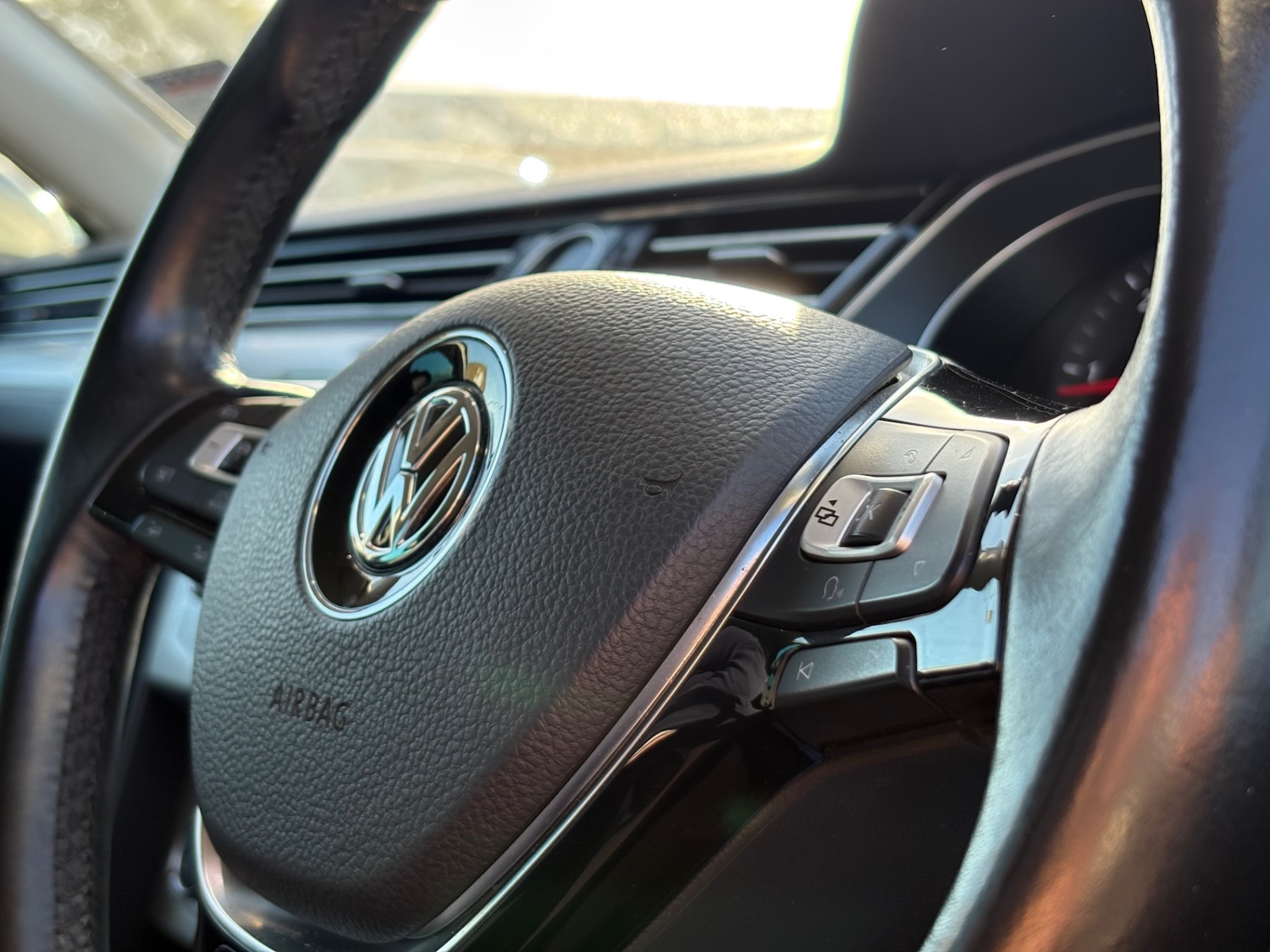 Used Volkswagen Passat 2017 for sale - 76088472: Photo 25