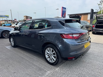 Used Renault Megane 2016 for sale - 79297677: Photo