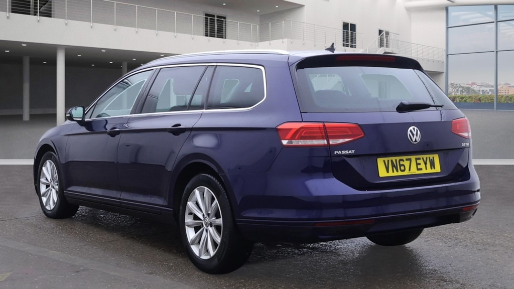 Used Volkswagen Passat 2017 for sale - 76567890: Photo 5