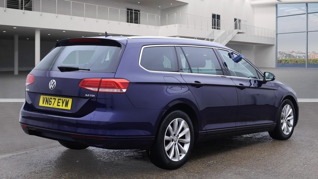 Used Volkswagen Passat 2017 for sale - 76567890: Photo 6