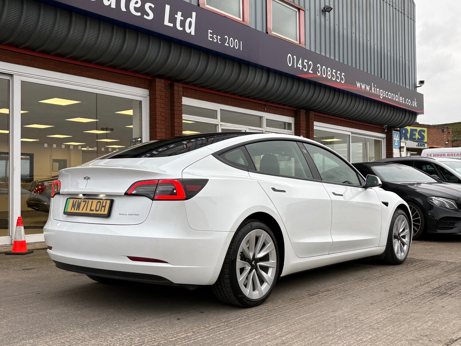 Used Tesla Model 3 2021 for sale - 77462190: Photo 11