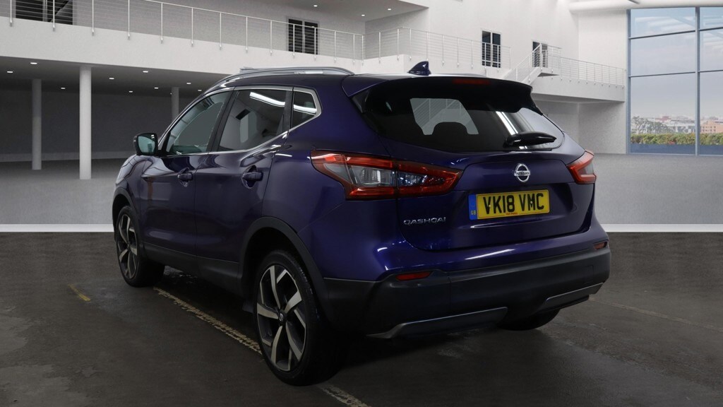 Used Nissan Qashqai 2018 for sale - 77687760: Photo 2