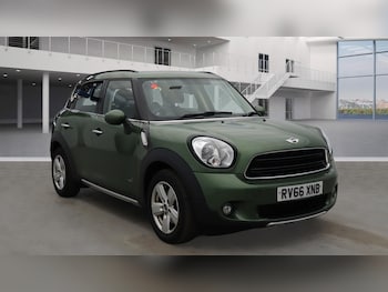 2016 (66) - 1.6 Cooper ALL4 5dr Auto + DAB / BLUETOOTH