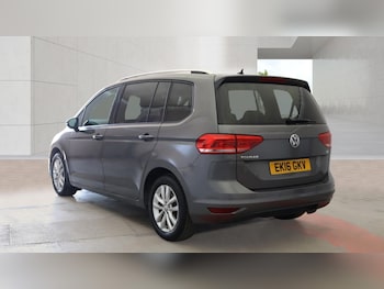 Used Volkswagen Touran 2016 for sale - 79230454: Photo