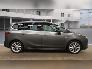 2017 (17) - 2.0 CDTi Elite Nav 5dr ++ PANROOF / NAV / CAMERA / LEATHER / ULEZ ++