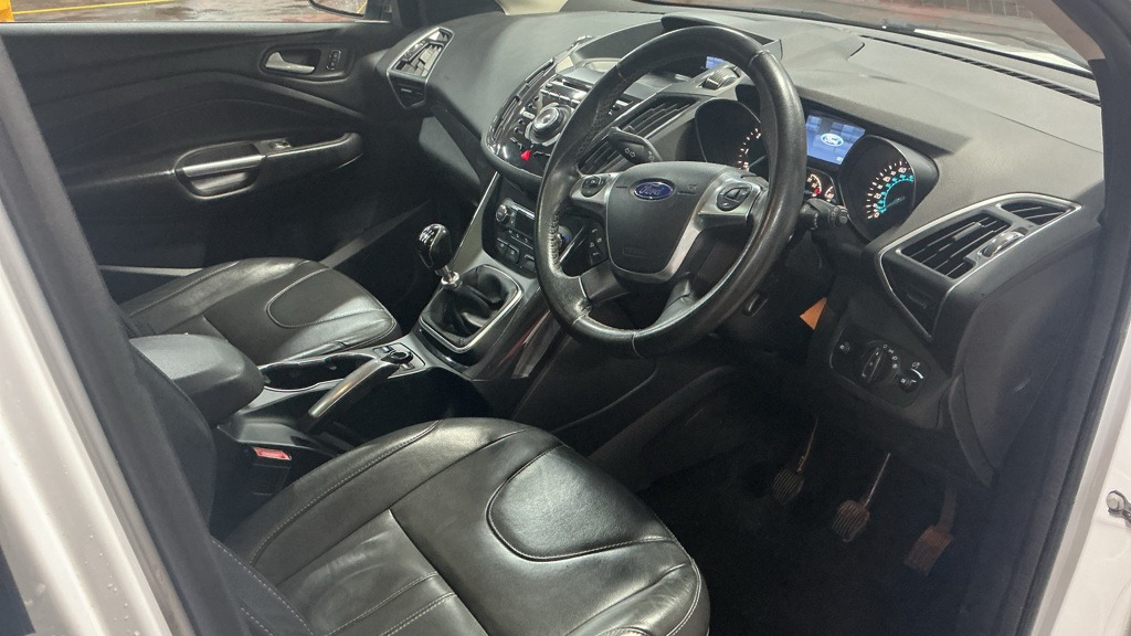 Used Ford Kuga 2014 for sale - 77337297: Photo 3