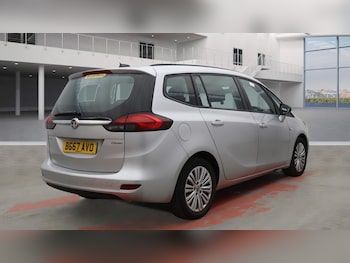 Used Vauxhall Zafira 2017 for sale - 76117120: Photo 4