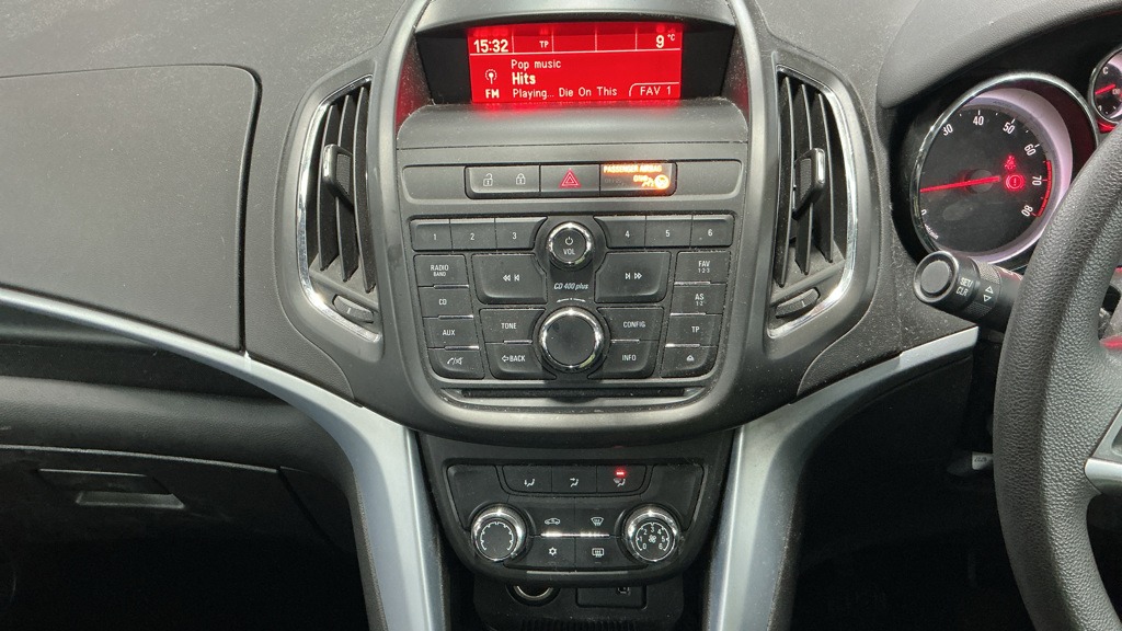 Used Vauxhall Zafira 2016 for sale - 77601999: Photo 9