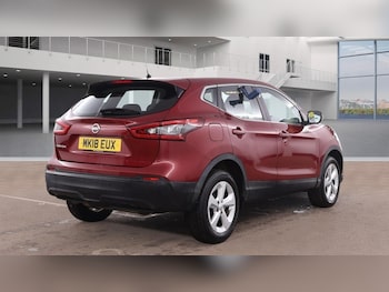 Used Nissan Qashqai 2018 for sale - 77650472: Photo