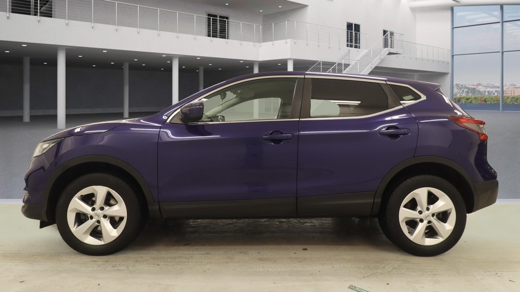 Used Nissan Qashqai 2018 for sale - 77636329: Photo 8