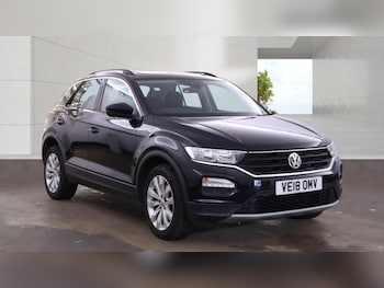 Used Volkswagen T-Roc 2018 for sale - 78389400: Photo
