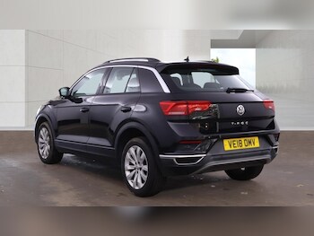Used Volkswagen T-Roc 2018 for sale - 78389400: Photo