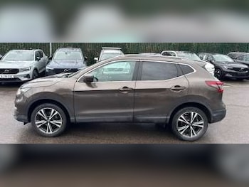 Used Nissan Qashqai 2018 for sale - 77198340: Photo