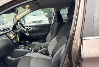 Used Nissan Qashqai 2018 for sale - 77198340: Photo 3