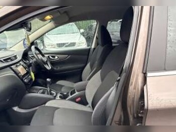 Used Nissan Qashqai 2018 for sale - 77198340: Photo