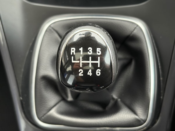 Used Ford Kuga 2014 for sale - 75282408: Photo 31