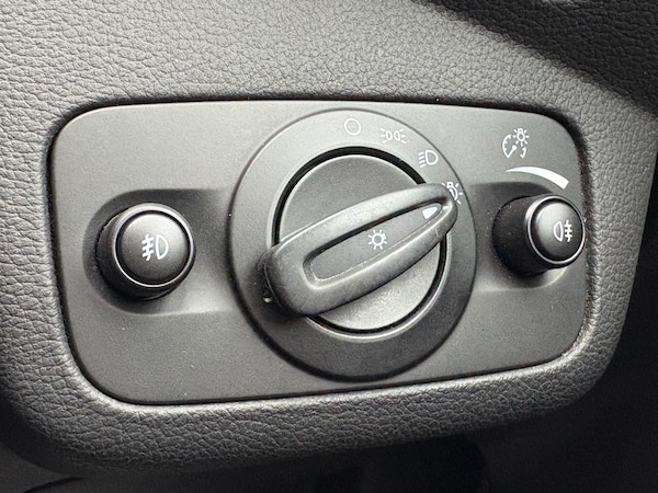 Used Ford Kuga 2014 for sale - 75282408: Photo 34