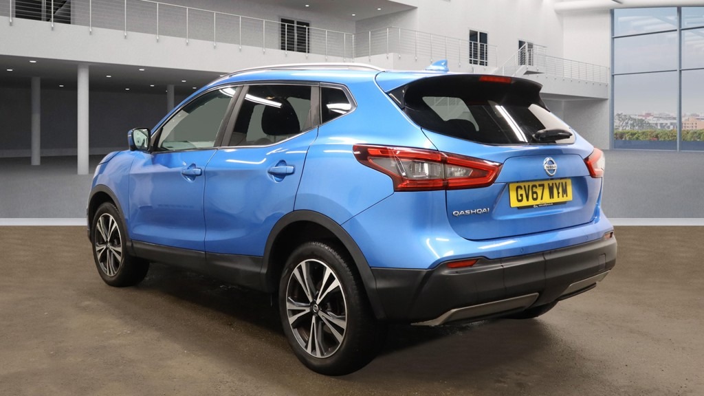 Used Nissan Qashqai 2017 for sale - 77474883: Photo 2