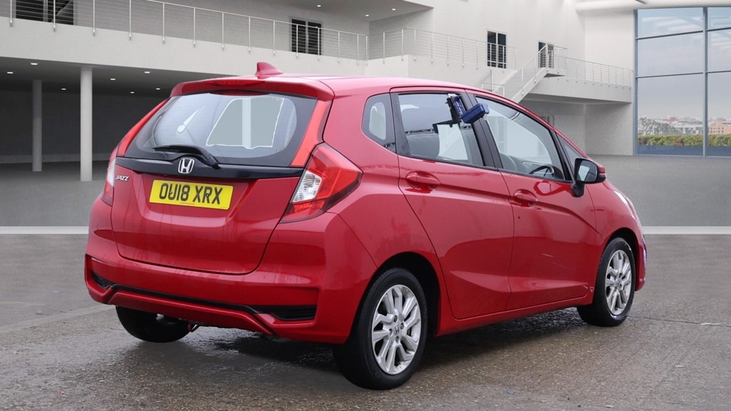 Used Honda Jazz 2018 for sale - 76766533: Photo 5