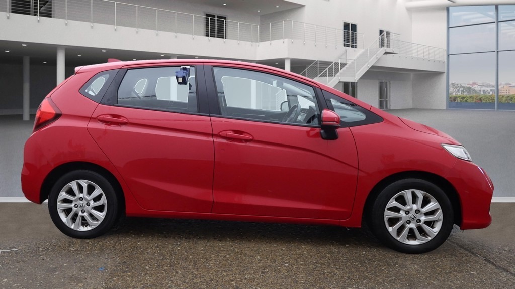 Used Honda Jazz 2018 for sale - 76766533: Photo 6