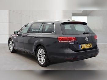 Used Volkswagen Passat 2017 for sale - 79320353: Photo