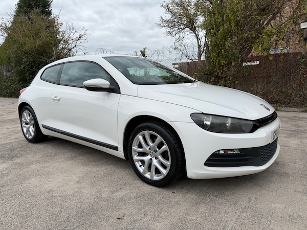 Used Volkswagen Scirocco 2011 for sale - 76078902: Photo 1