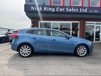 Used Volvo V40 2014 for sale - 79102314: Photo