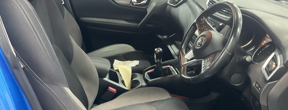 Used Nissan Qashqai 2017 for sale - 77687736: Photo 3