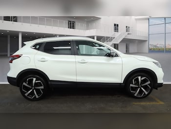 Used Nissan Qashqai 2018 for sale - 77296776: Photo