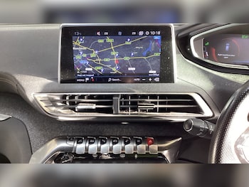 Used Peugeot 3008 2018 for sale - 76906401: Photo