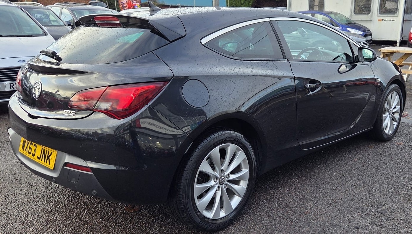Used Vauxhall Astra GTC 2013 for sale - 76365250: Photo 5