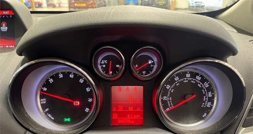 Used Vauxhall Mokka 2014 for sale - 77233850: Photo 9