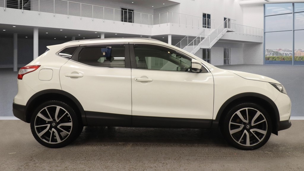 Used Nissan Qashqai 2016 for sale - 76948279: Photo 1