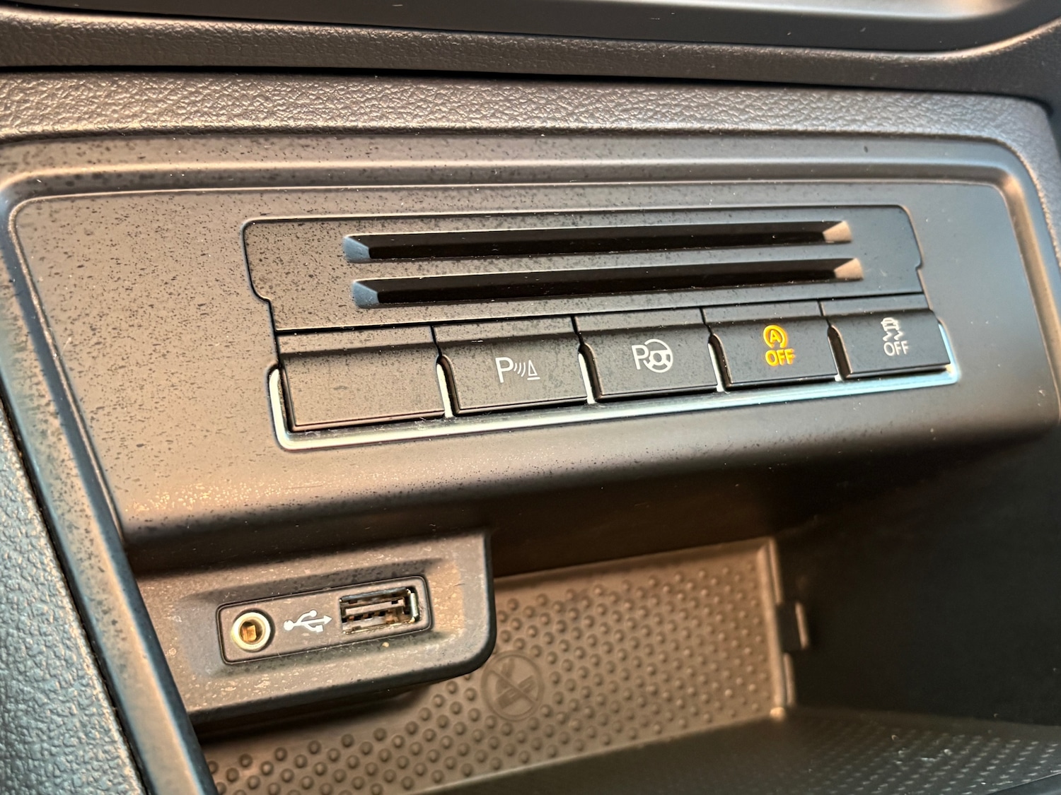 Used Volkswagen Tiguan 2015 for sale - 77023207: Photo 28