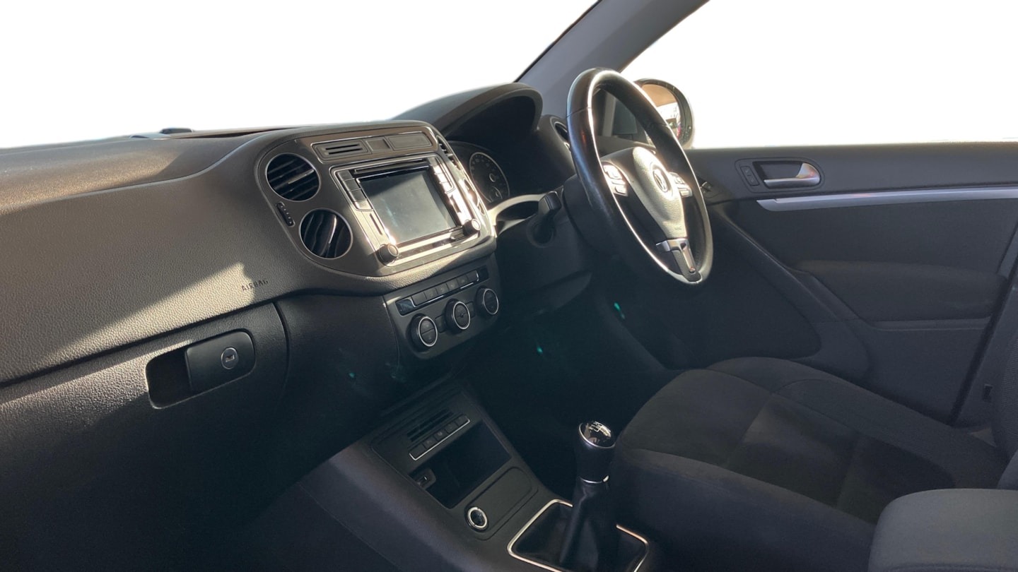 Used Volkswagen Tiguan 2015 for sale - 77023207: Photo 9