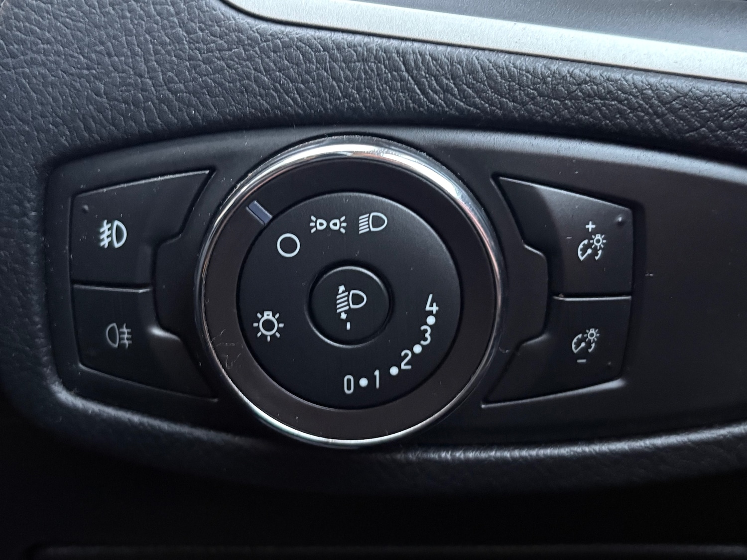 Used Ford Galaxy 2017 for sale - 76979295: Photo 24