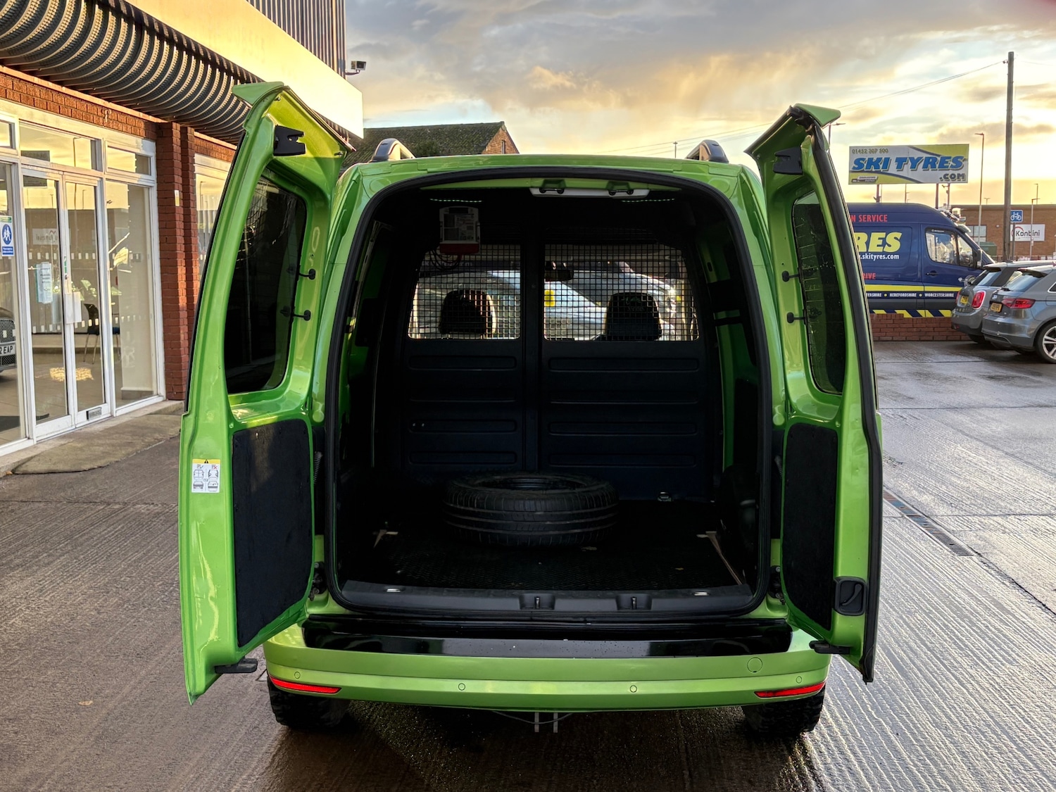 Used Volkswagen Caddy 2017 for sale - 76533646: Photo 17