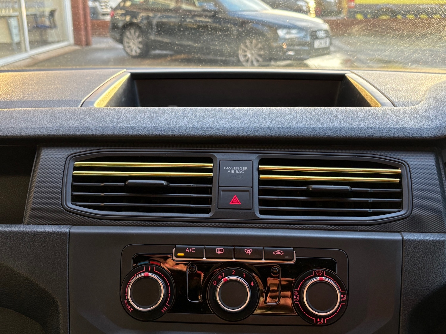 Used Volkswagen Caddy 2017 for sale - 76533646: Photo 24