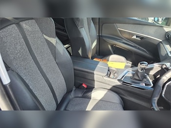 Used Peugeot 3008 2019 for sale - 78236684: Photo