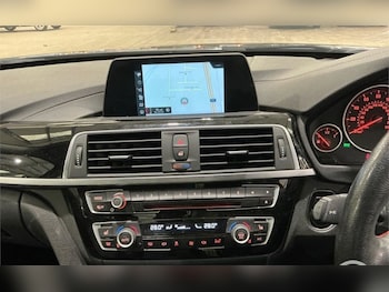 Used BMW 3 Series 2018 for sale - 77616794: Photo