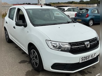 2019 (69) - 1.5 Blue dCi Essential 5dr + ULEZ / DAB / BLUETOOTH