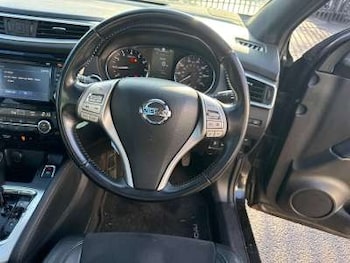 Used Nissan Qashqai 2017 for sale - 77273951: Photo
