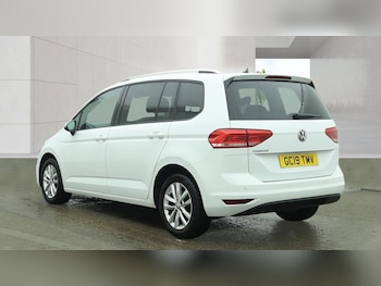 Used Volkswagen Touran 2019 for sale - 78776810: Photo