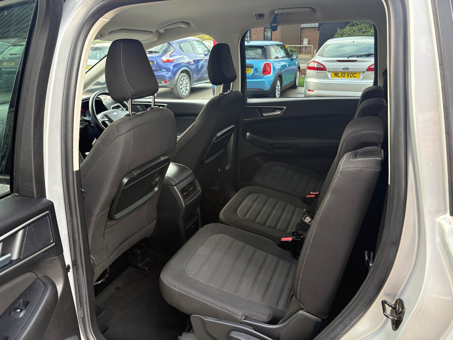 Used Ford Galaxy 2018 for sale - 76293298: Photo 8