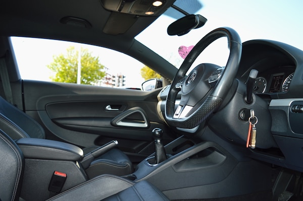 Used Volkswagen Scirocco 2012 for sale - 74000620: Photo 3
