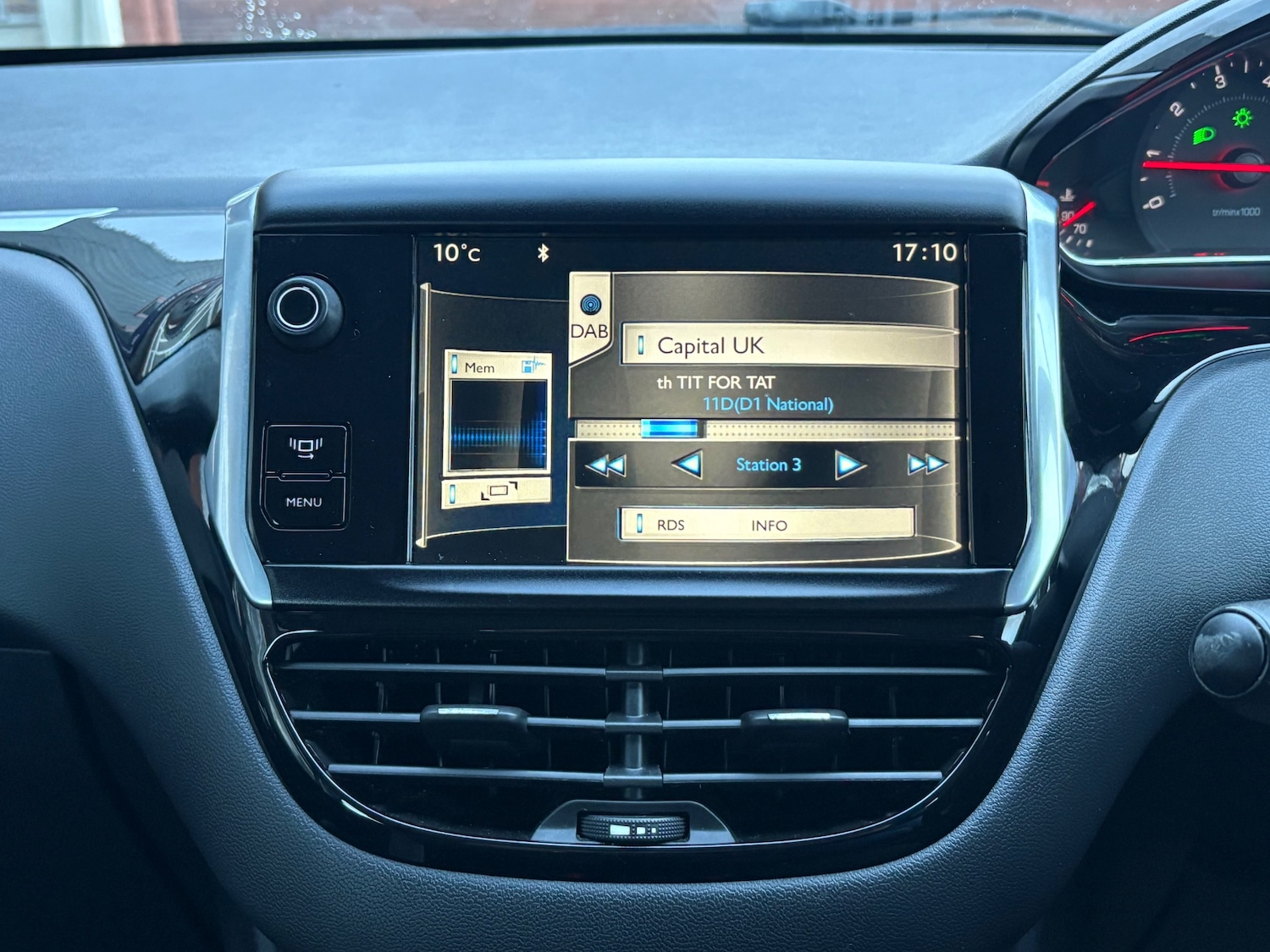 Used Peugeot 208 2014 for sale - 76363132: Photo 17