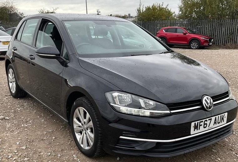 Used Volkswagen Golf 2017 for sale - 76505028: Photo 1