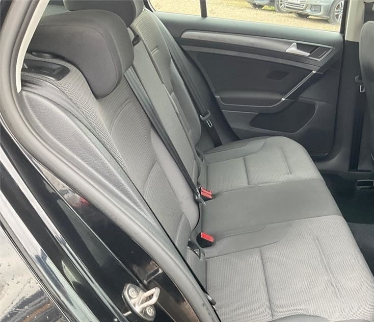 Used Volkswagen Golf 2017 for sale - 76505028: Photo 10