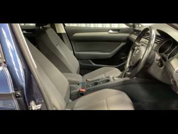 Used Volkswagen Passat 2015 for sale - 74087199: Photo